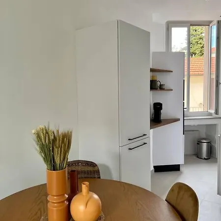 T2 Centre - Cosy Proche Palais شقة *